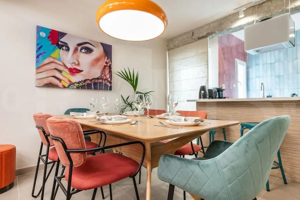 Stylish Apartment With A Street Art Touch By Rems Malaga Spain